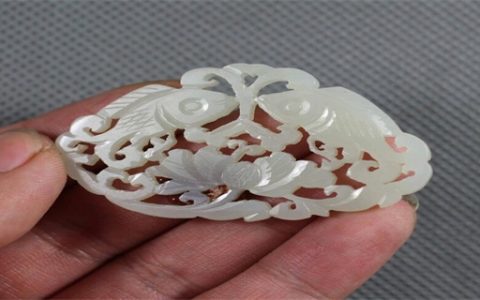玉佩有裂纹还能佩戴吗