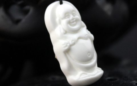 佩戴南无阿弥陀佛的禁忌