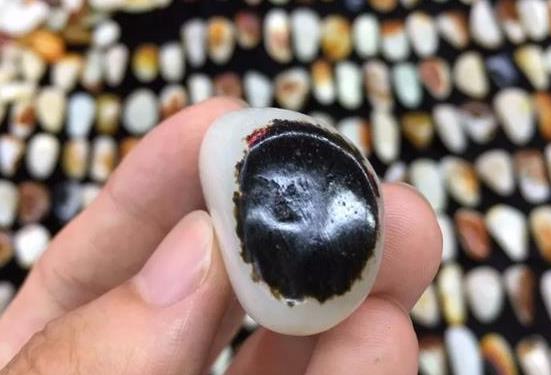 和田玉俄料什么意思 俄料和田玉好不好