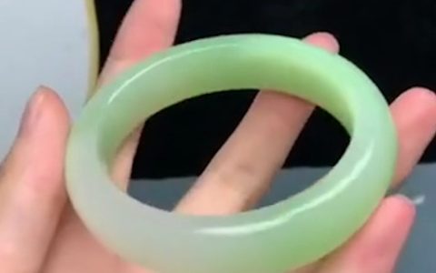 好的玉镯子有什么特征