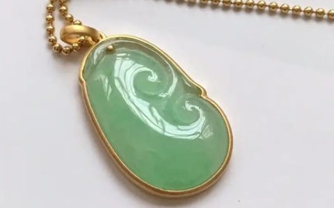 翡翠如意吊坠的寓意