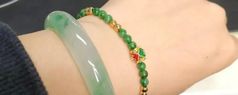 戴翡翠对身体有什么好处