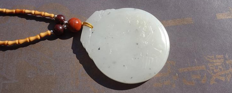 点墨青花玉籽料特点