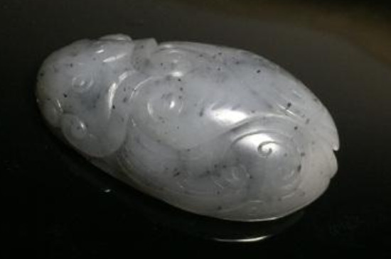 点墨青花玉籽料特点