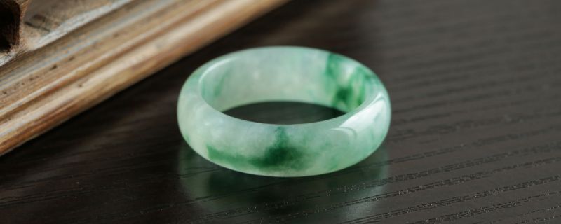 翡翠怎样鉴别好坏