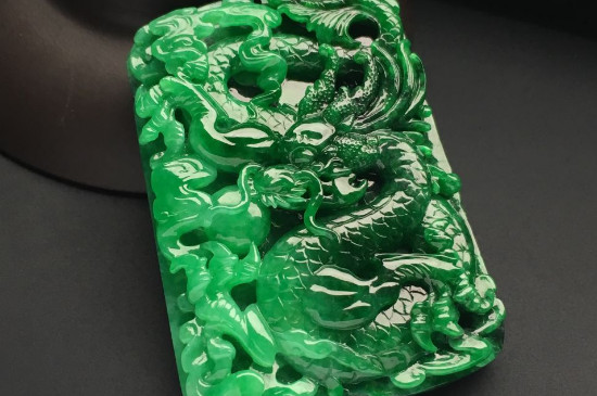 龙牌翡翠的寓意是什么