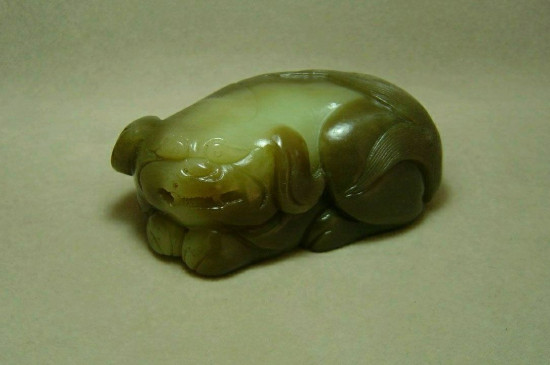 青玉可以用手盘玩吗