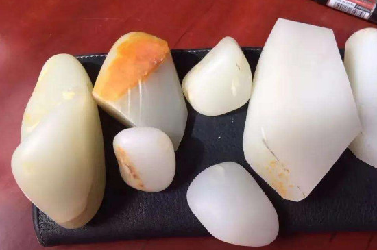 什么是山流水和田玉
