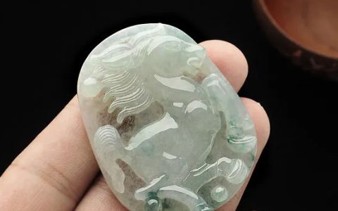翡翠马牌佩戴寓意
