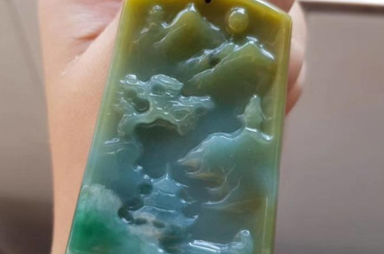 翡翠山水牌子的寓意是什么