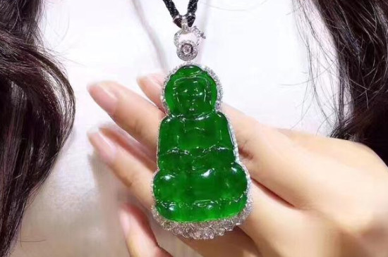 怎么鉴别翡翠abc货