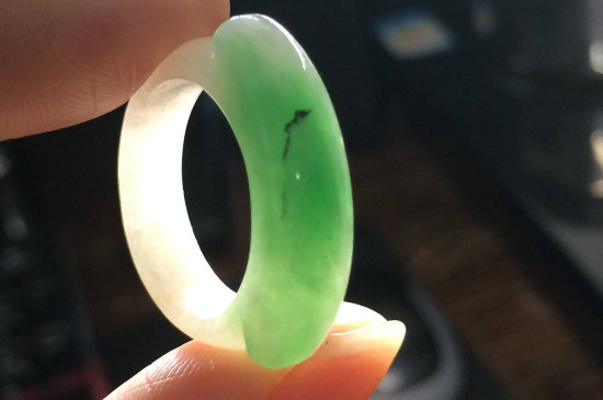 翡翠怎么选择