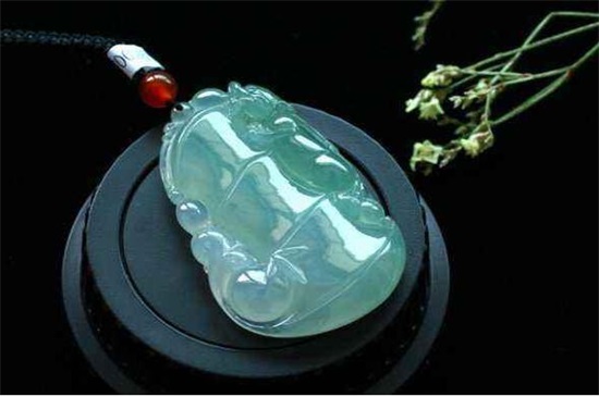 翡翠糯种鉴定