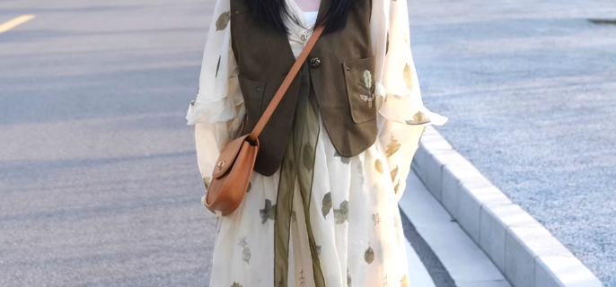 萝卜裤配什么鞋子和上衣好看