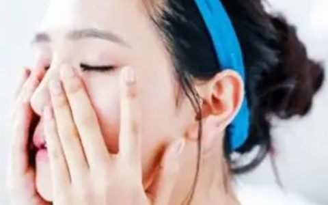 护手霜可以抹脸吗