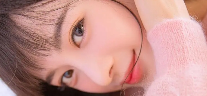 小胸与平胸的区别