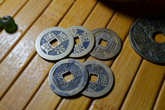 车上放五帝钱好吗，车上放五帝钱的作用_https://www.wearwu.com_古币_第4张